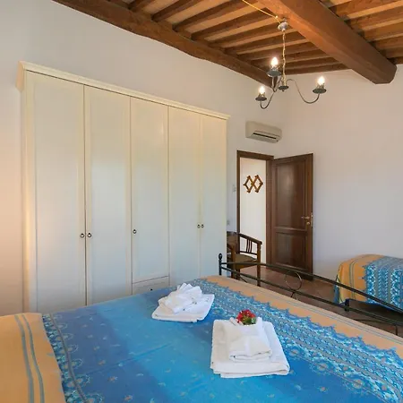 Il Pino - Olivo Farm stay *